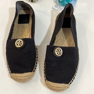 Tory Burch black size 7